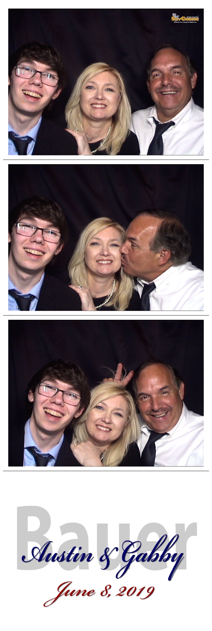 Bauer / Gregory Wedding  | View more photos from the event at gallery.saycheesephotobooth.com/u/SayCheesePhotoBooth/Bauer-Gregory-Wedding
